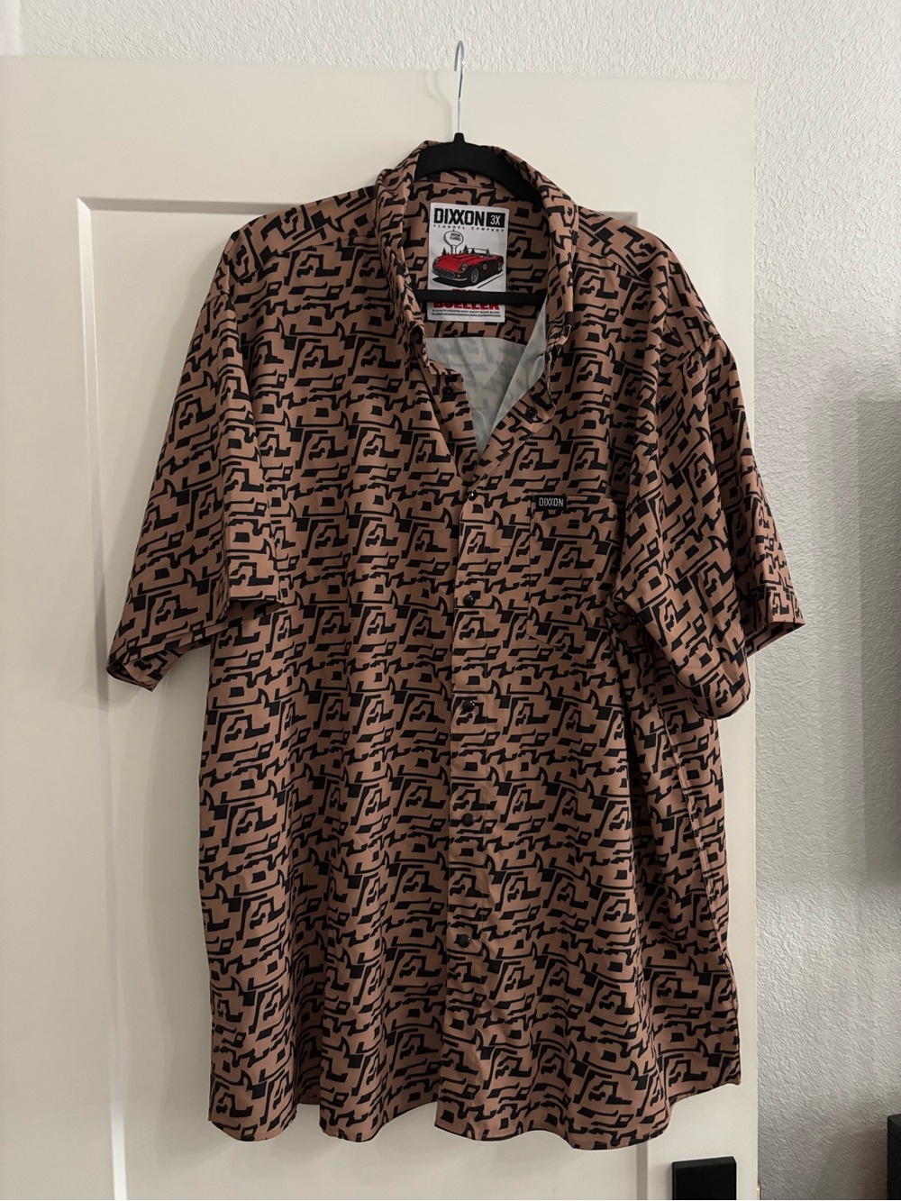 DIXXON Men’s Short Sleeve Geometric Print Shirt - Brown & Black